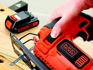 mejores marcas de herramientas, cual es la mejor caladora. makita vs bosch, einhell vs makita, la mejor caladora, makita vs black and decker, bosch vs black and decker, black + decker