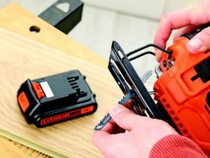 mejores marcas de herramientas, cual es la mejor caladora. makita vs bosch, einhell vs makita, la mejor caladora, makita vs black and decker, bosch vs black and decker, black + decker